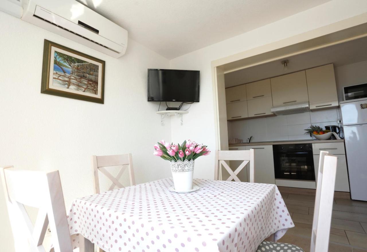 Holiday Home Miklica Klis Экстерьер фото