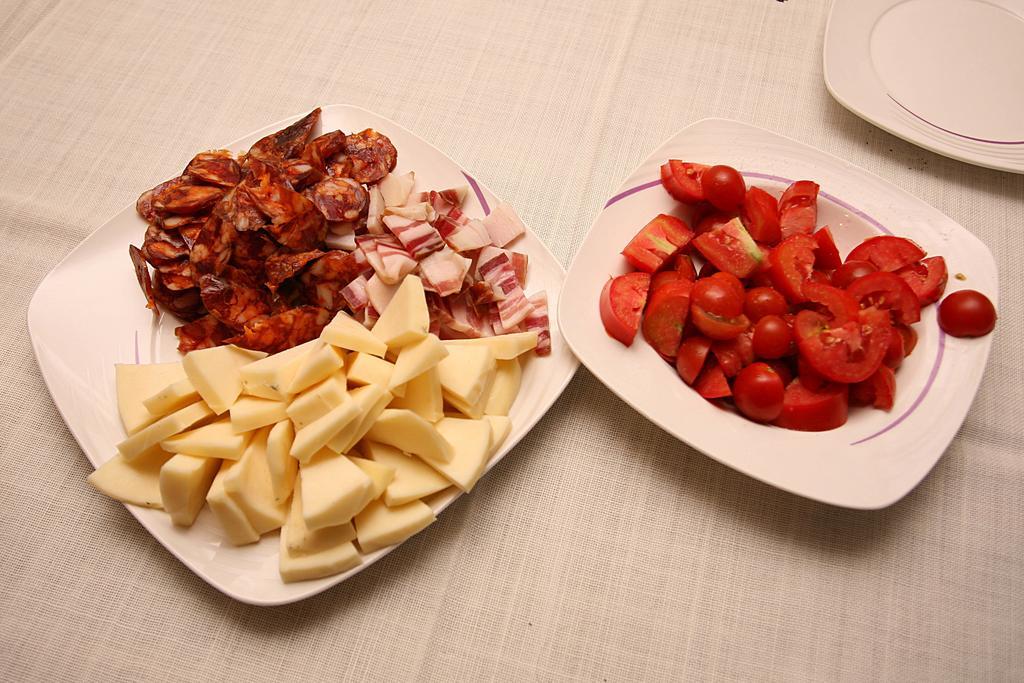 Holiday Home Miklica Klis Экстерьер фото